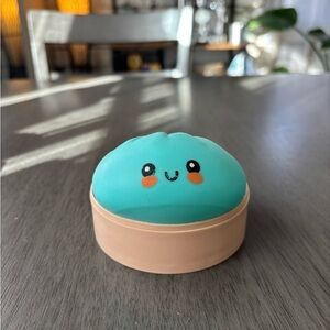 Shimmering Lights Mystery Squishy Dumpling !